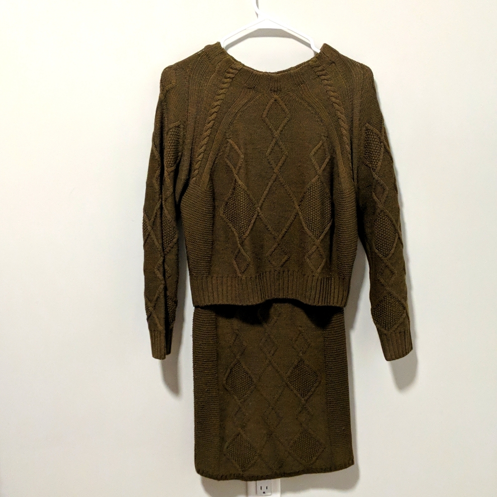 Sweater skirt set
